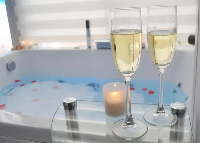 Blue Horizon Luxury شقة نيرخا